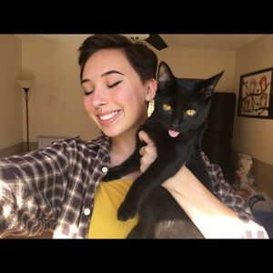 Meet your Posher, Violet